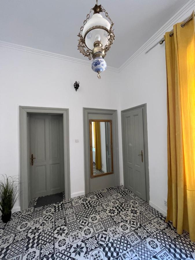 Barty Downtown Apart 1 Timişoara Eksteriør billede